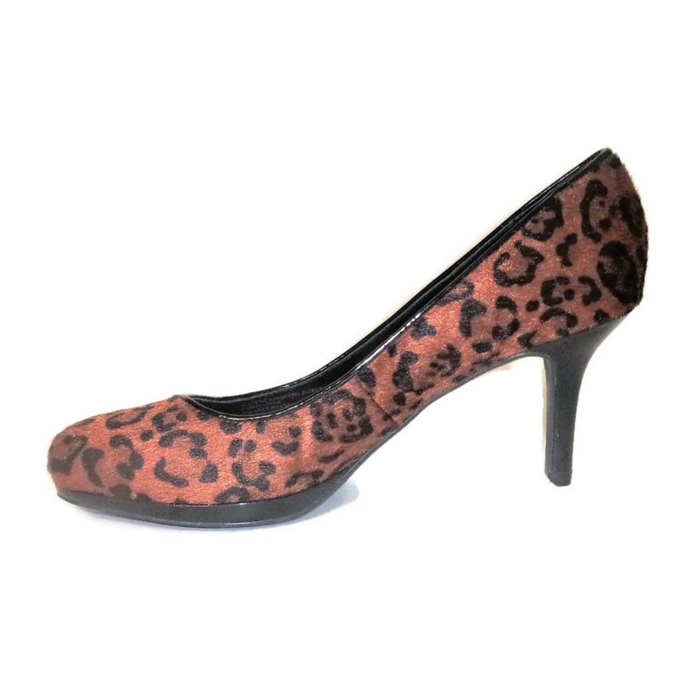 Etienne Aigner Classic Leopard Pumps Heels 7.5